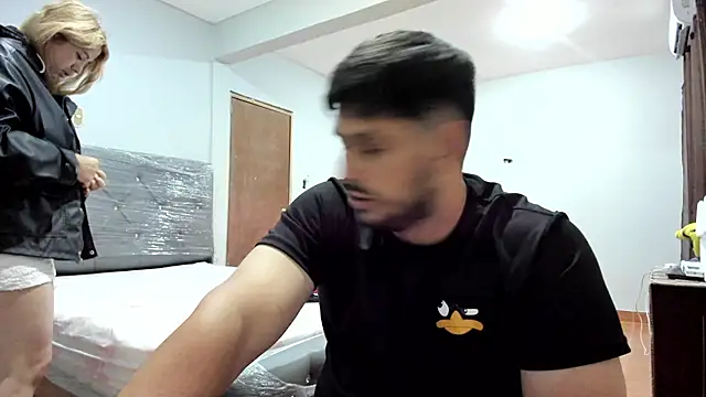 Liltildeman_moon's Webcam Show