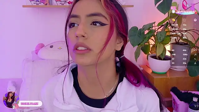 emily_bank's Live XXX Chat