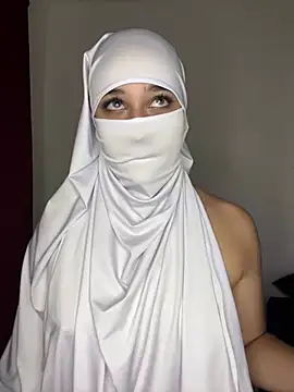 Raishaa-'s Live XXX Chat