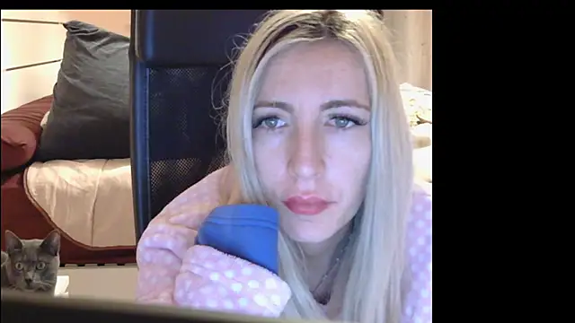 BarbieBlondieGirl's Live XXX Chat