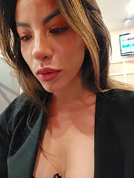 Karen_San_Miguel Obrolan Langsung XXX