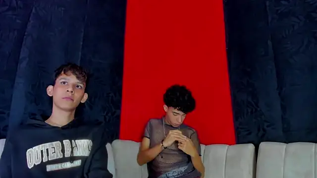 Pleasure_boys_hot: онлайн-секс-чат