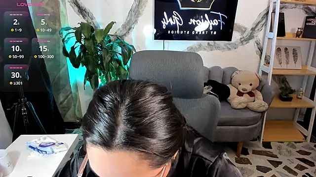 CelesteBrucee's Live XXX Chat