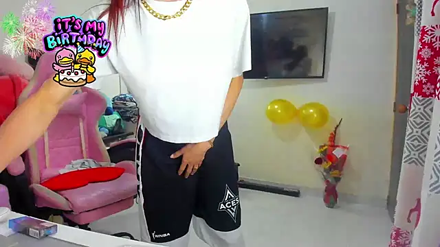 Show modela Lawrncesofiets na web-kameri