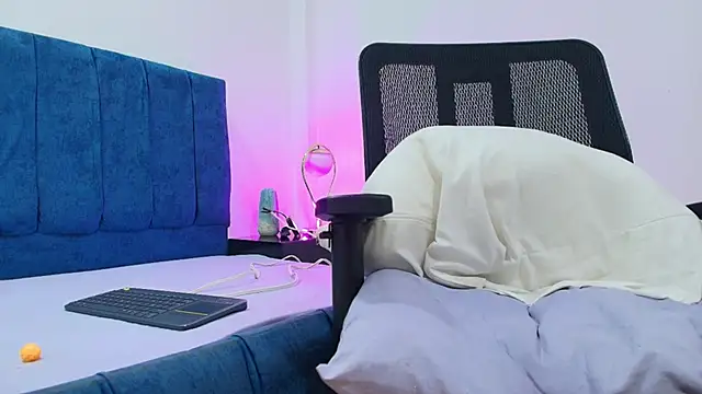 Skye_Moore's Live XXX Chat