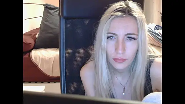 Chat XXX ao vivo de BarbieBlondieGirl