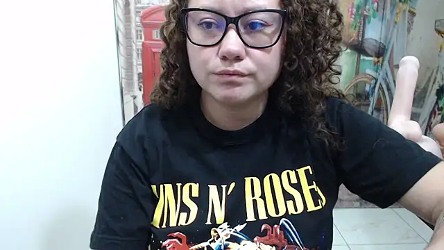 curly_greeneyed Live XXX-chat