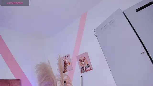 isabella_whiithe's Live XXX Chat