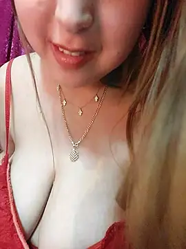 Chatroom XXX en direct de LOunNa-_Sexxy