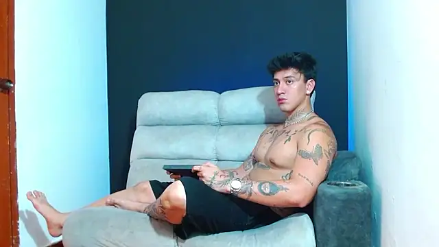 Онлайн чат XXX JUSTIN_FULLER1