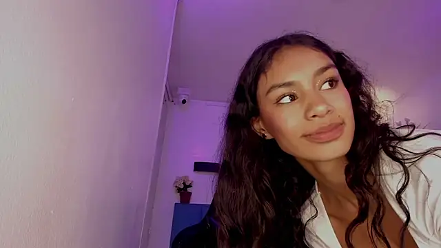 Anniie__Evans' Live XXX Chat