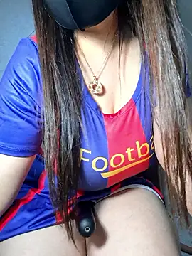 Rubi_9ahbouna: διαδικτυακό σόου στην κάμερα