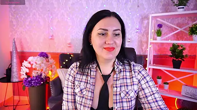 VelvetLuck Adlı Modelin Canlı XXX Sohbeti