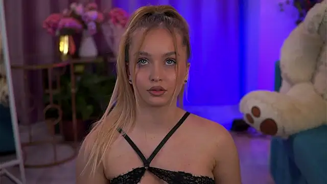 Chatroom XXX en direct de ElyssawetXX