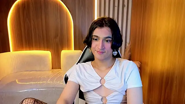 zoe_tp's Live XXX Chat