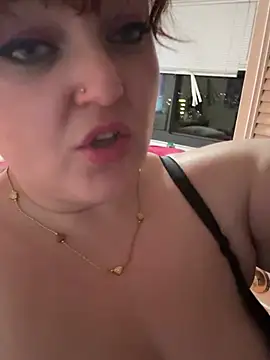 Chatroom XXX en direct de KittyCreamKisses