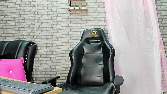 lulu_litlle – Naživo XXX chat