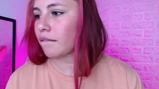 Dominic_Queen1126 élő XXX-chatje