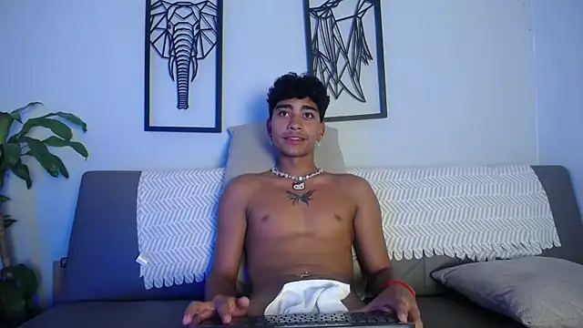 Chat XXX en directo de Mike_thomsonn