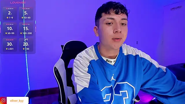 oliver_kyy webcam show