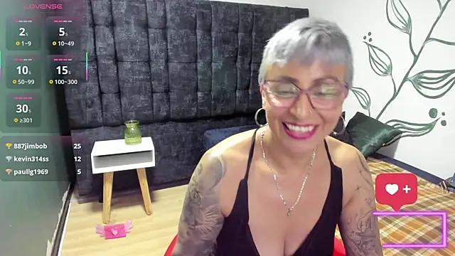 Chatroom XXX en direct de Charlotte__Gray