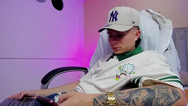 Nascary_Fox's Live XXX Chat