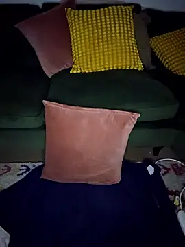 Chatroom XXX en direct de LovelyLucinda