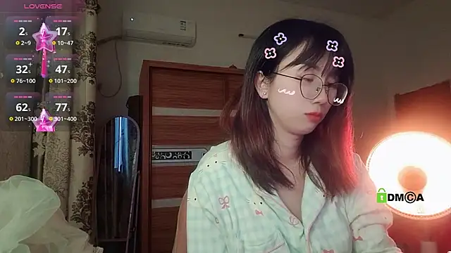 Lili_666's Live XXX Chat