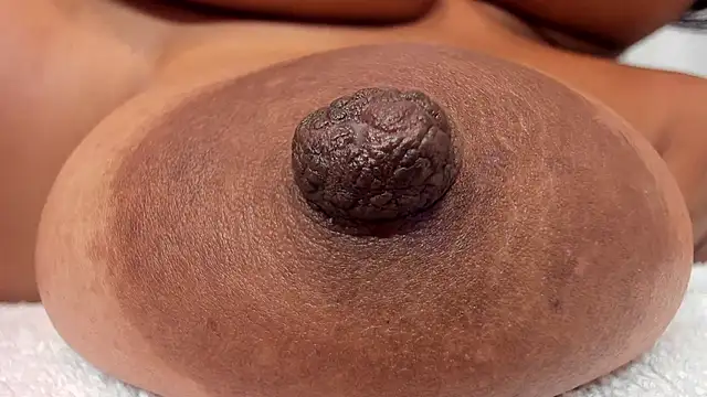 zara_lopez's Live XXX Chat