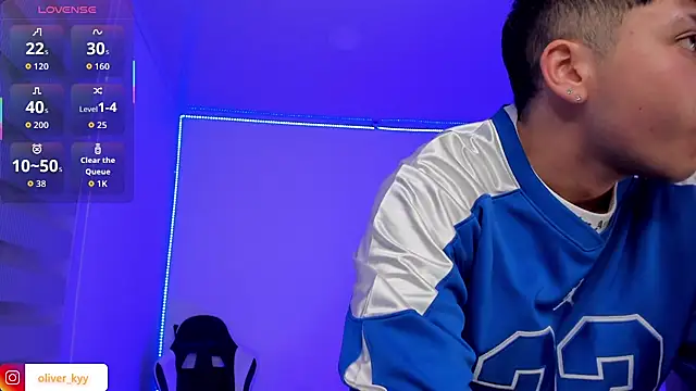 Czat XXX na żywo – oliver_kyy