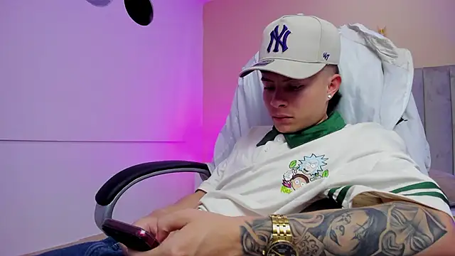 Nascary_Fox's Live XXX Chat