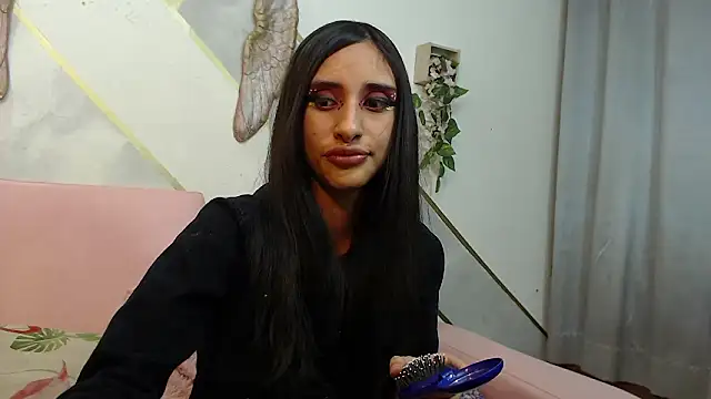 RoxanaCyrano_'s Live XXX Chat