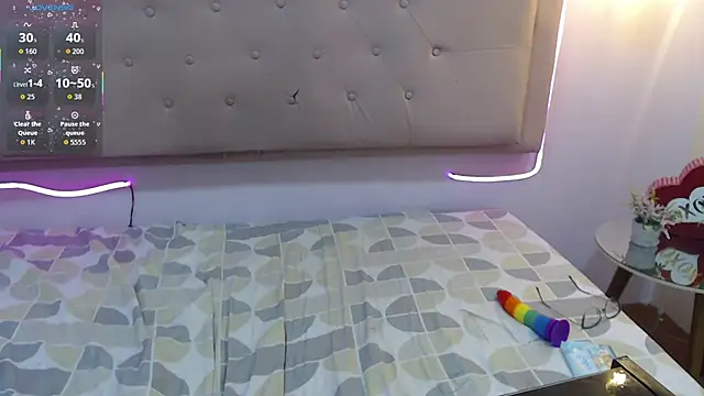 tinisweet's Live XXX Chat