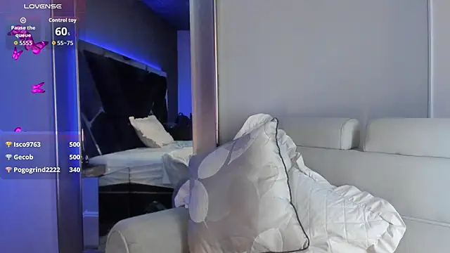 Онлайн чат XXX AmmyJones_