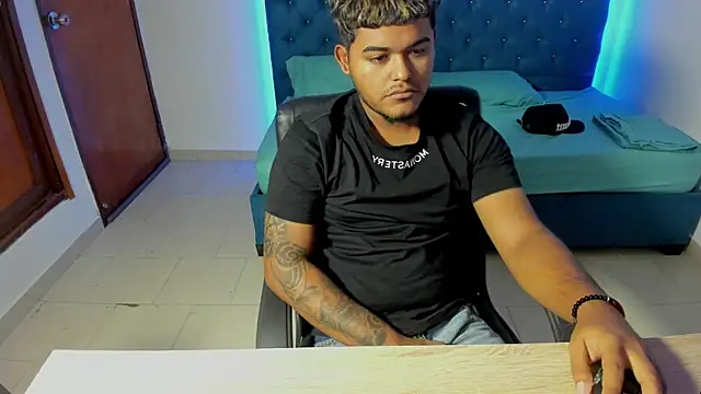 jordan_colman élő XXX-chatje