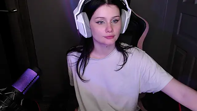 Moon_ravenn Live XXX chat