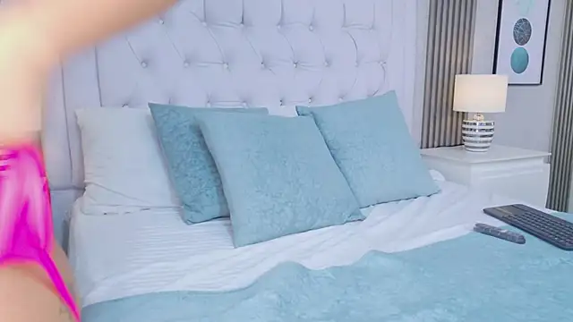 HannaDawsonss' Live XXX Chat