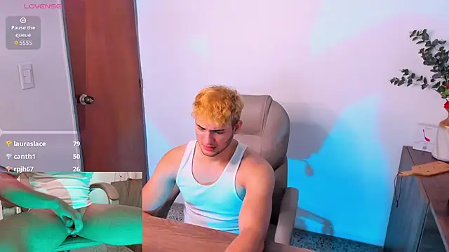 XXX chat uživo modela KaelSwitch