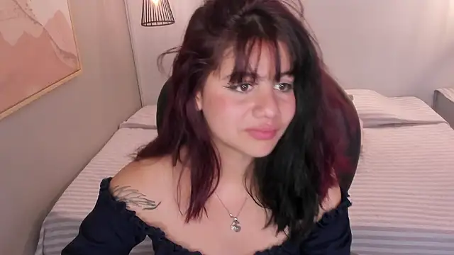 Julieth_brown_ Chat XXX in diretta