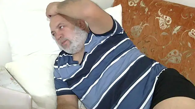 husoizmir's Live XXX Chat