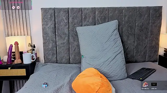 Ema_Stone65 即時 XXX 聊天