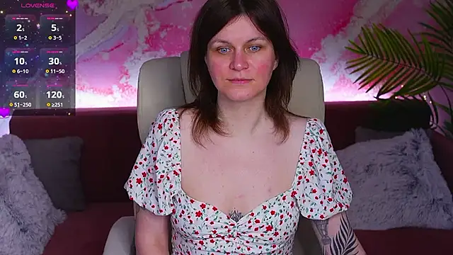 TinaMelt Chat XXX in diretta