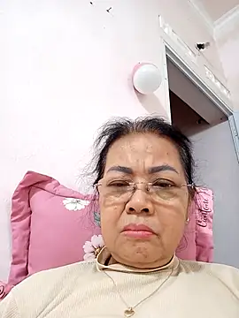 Hotestlove's Live XXX Chat