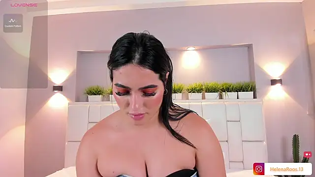 HelenaRoos live XXX chat