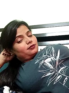 Hot-Pooja25のライブXXXチャット