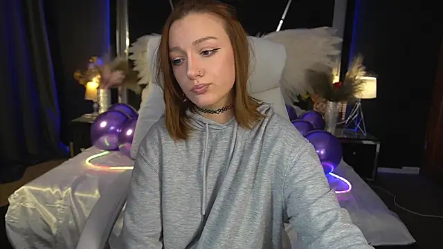 FoxyMayy's Webcam Show