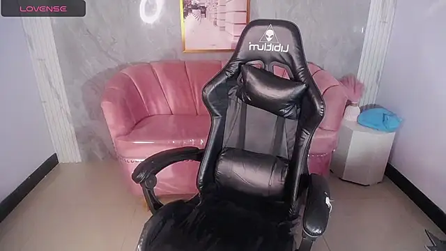 Dahyan_ch's Live XXX Chat