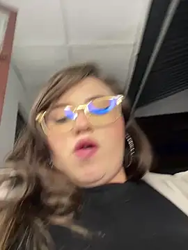 Kitty_Bms_'s Live XXX Chat