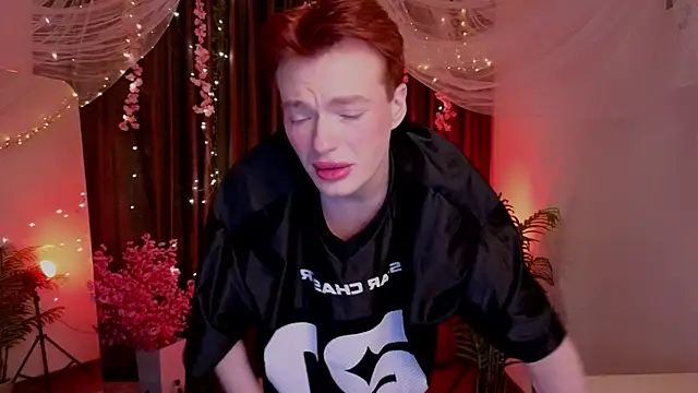 Pokazy przed kamerką – Kristenegor