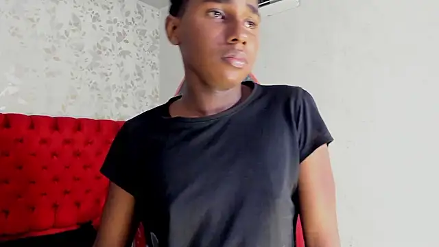 teylor_lovee Webcam-Show